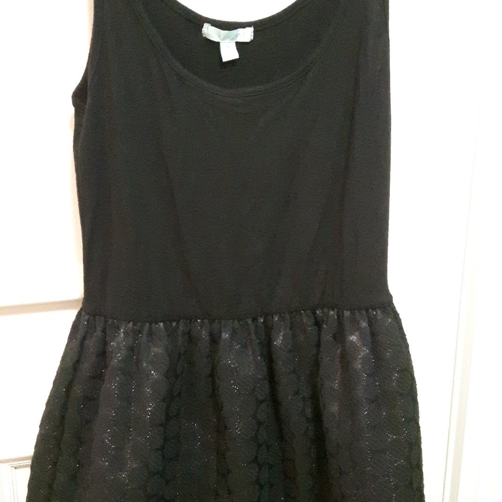 🛍 polka dot dress